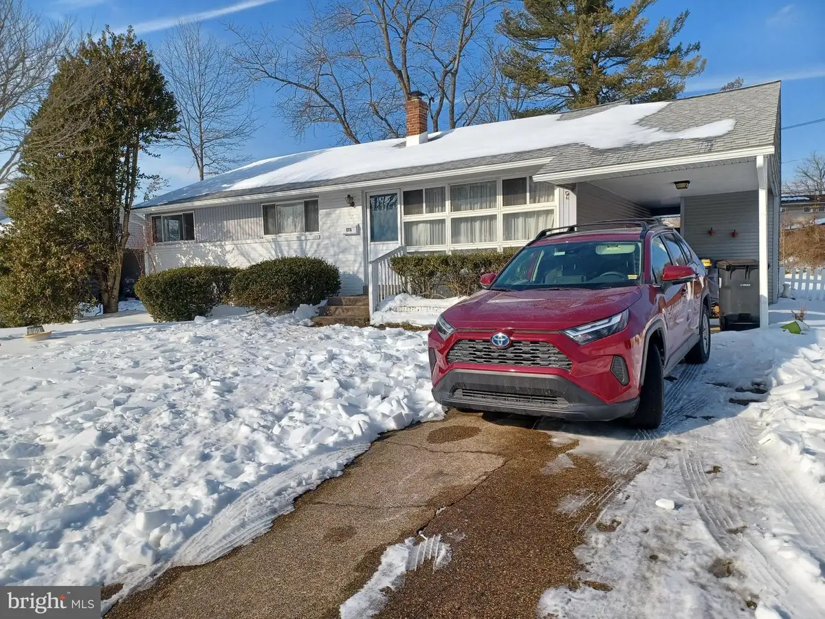 1711 Dalfield Dr, Wilmington, DE 19803 - Image #1