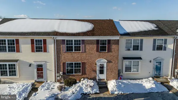 33 Pepperwood Ln, BEAR, DE 19701