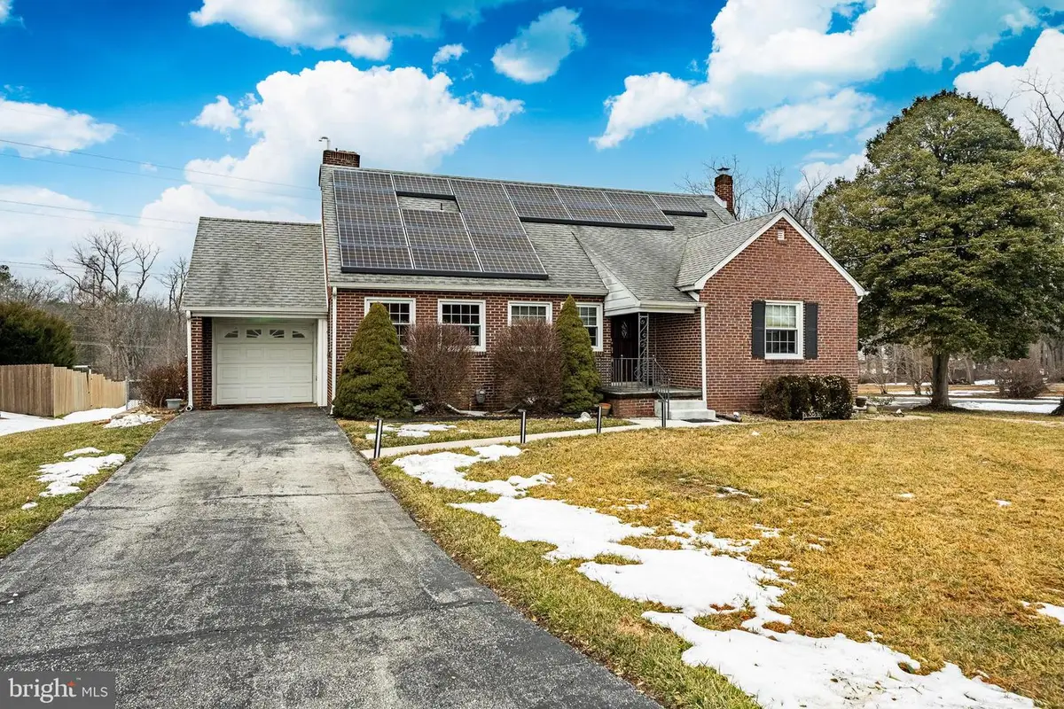 210 Glen Berne Dr, Wilmington, DE 19804 - #1