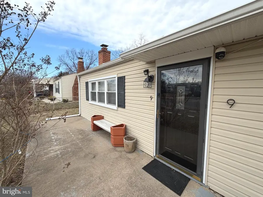 9 Wardor Ave, New Castle, DE 19720 - #3