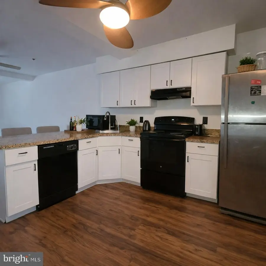 204 Springwood Dr, Bear, DE 19701 - #3