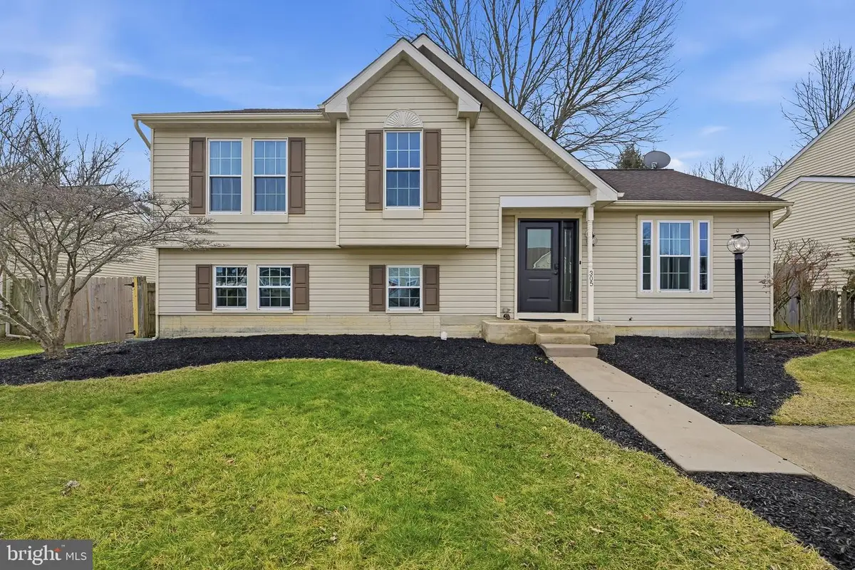 305 Kinross Dr, Newark, DE 19711 - #1