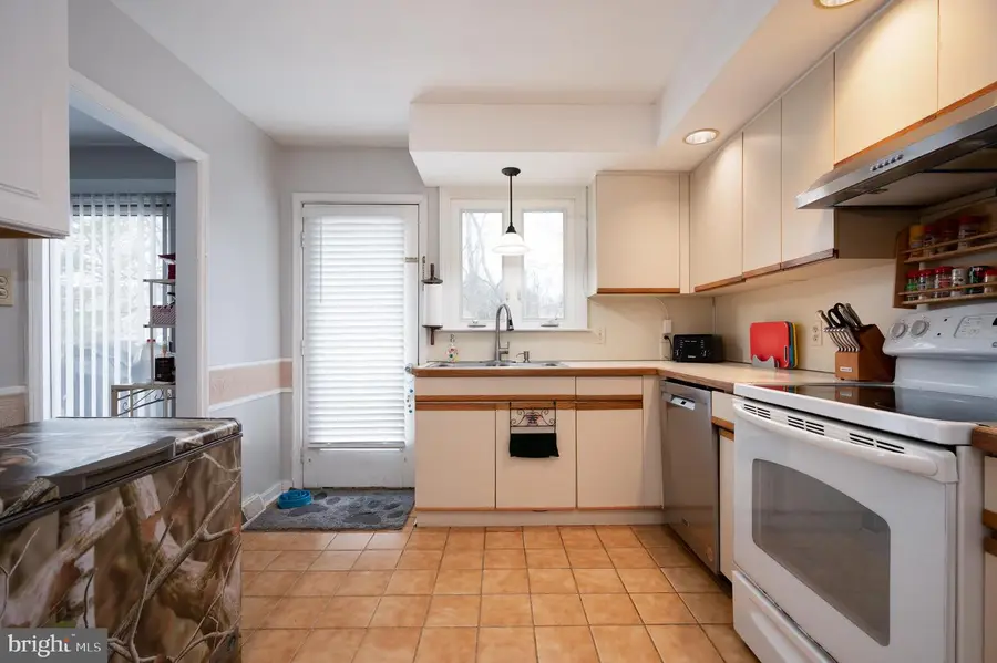 28 Worral Ct, Newark, DE 19711 - #3