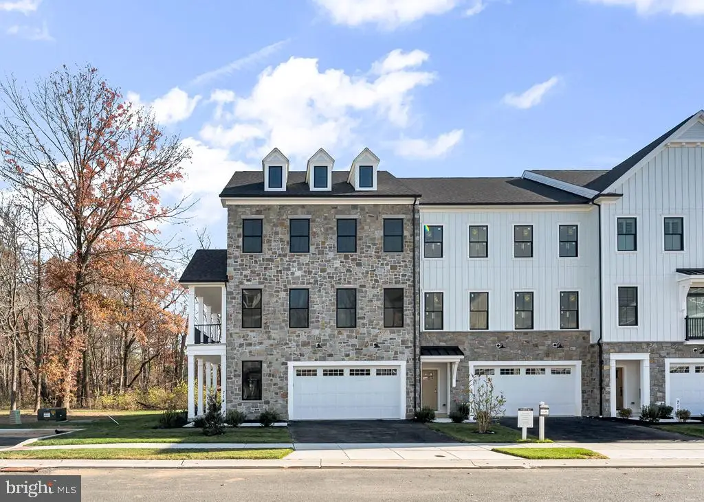 714 Walkers Mill Ln, Wilmington, DE 19807 - #1