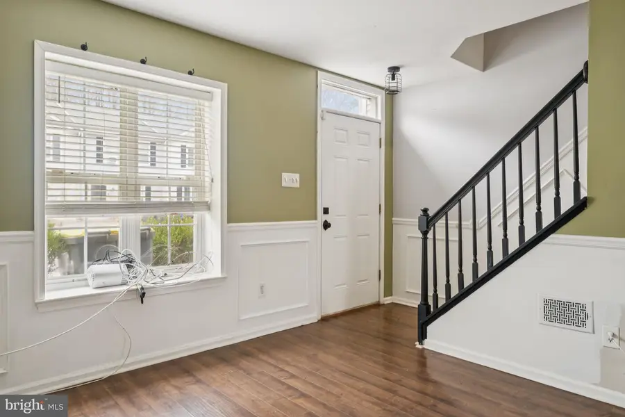 137 Creekside Ct, Newark, DE 19702 - #2