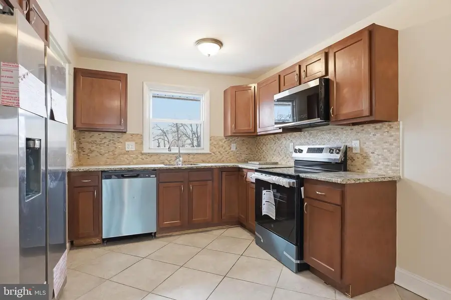 11 Oakmont Dr, New Castle, DE 19720 - #3