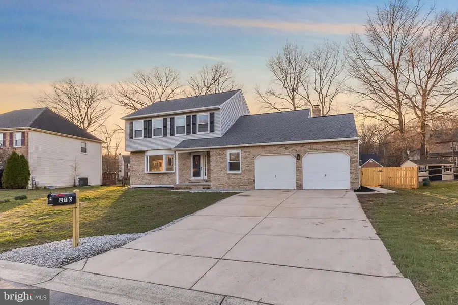 210 W Silver Fox Rd, Newark, DE 19702 - #3