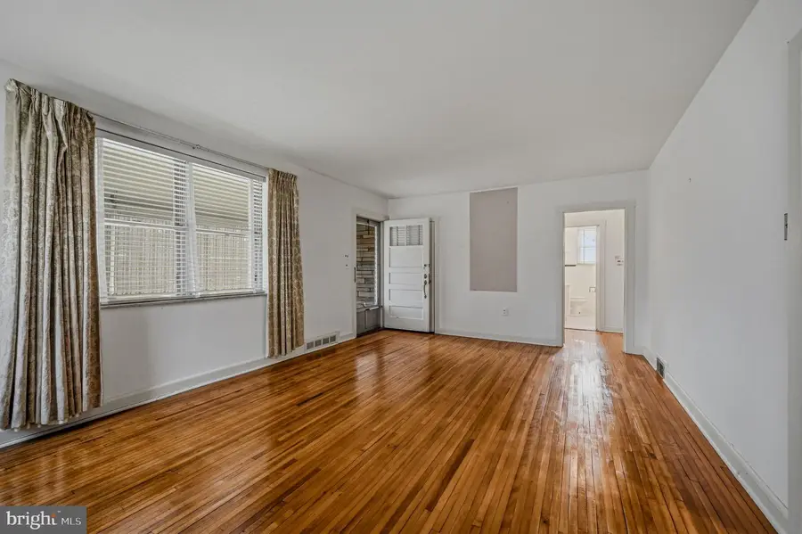 411 N Cleveland Ave, Wilmington, DE 19805 - #3