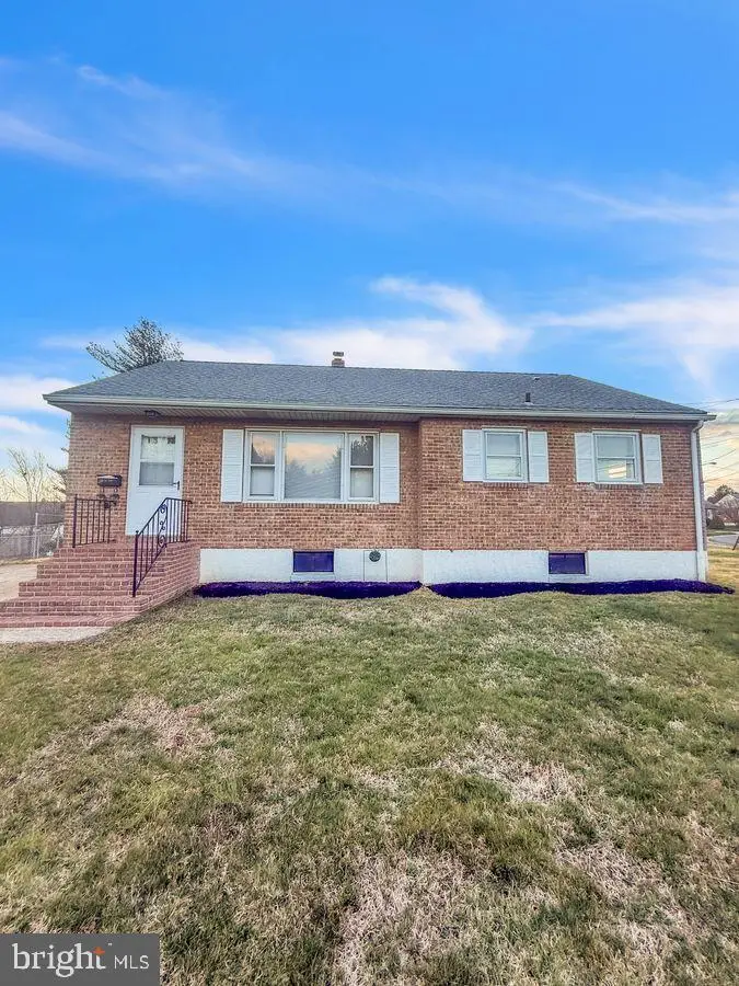 12 Gregg Ave, Newport, DE 19804 - #1