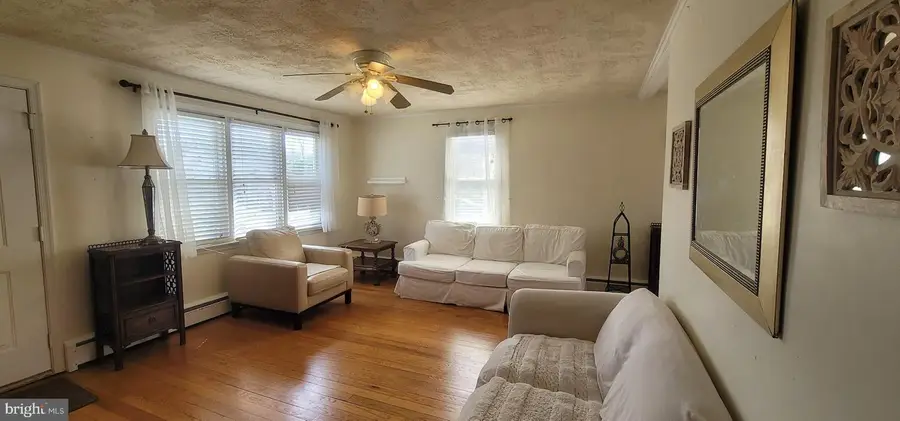 808 Kenyon Ln, Newark, DE 19711 - #3