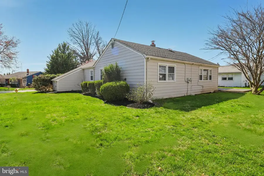 4611 Griffin Dr, Wilmington, DE 19808 - #3