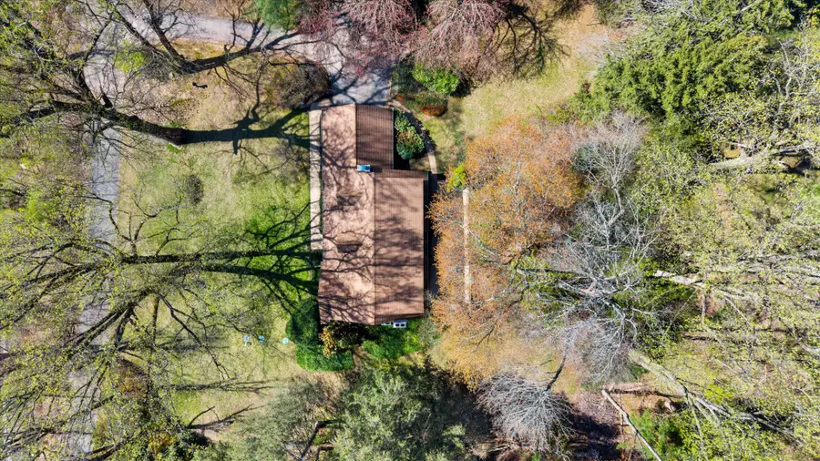 859 Yorklyn Rd, Hockessin, DE 19707 - #2