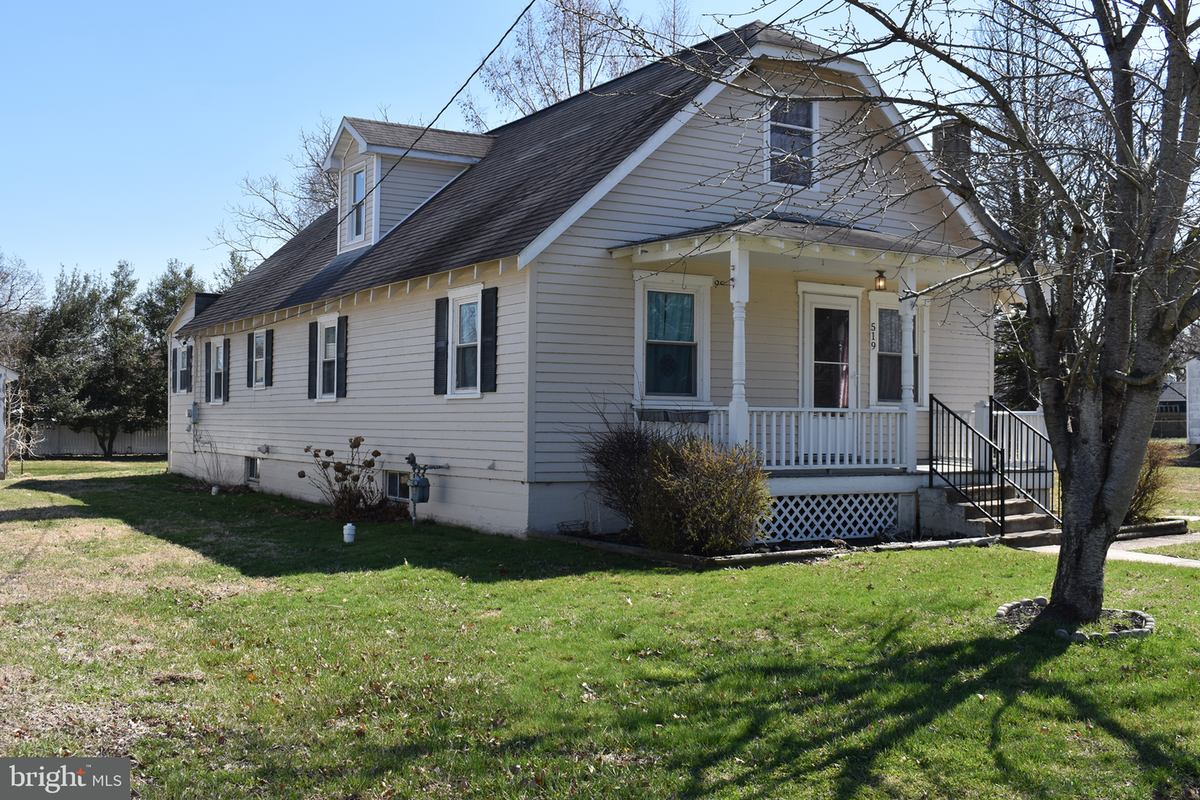 519 Clinton St, Delaware City, DE 19706 - #1