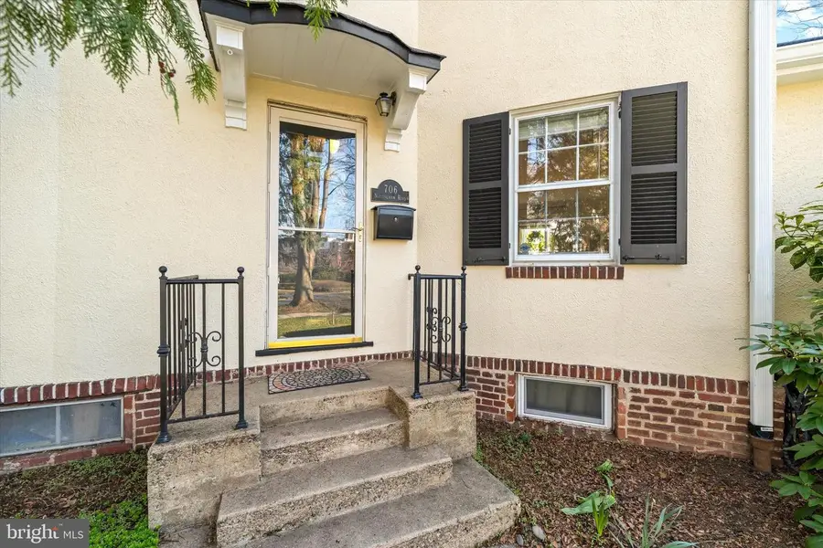 706 Nottingham Rd, Wilmington, DE 19805 - #3