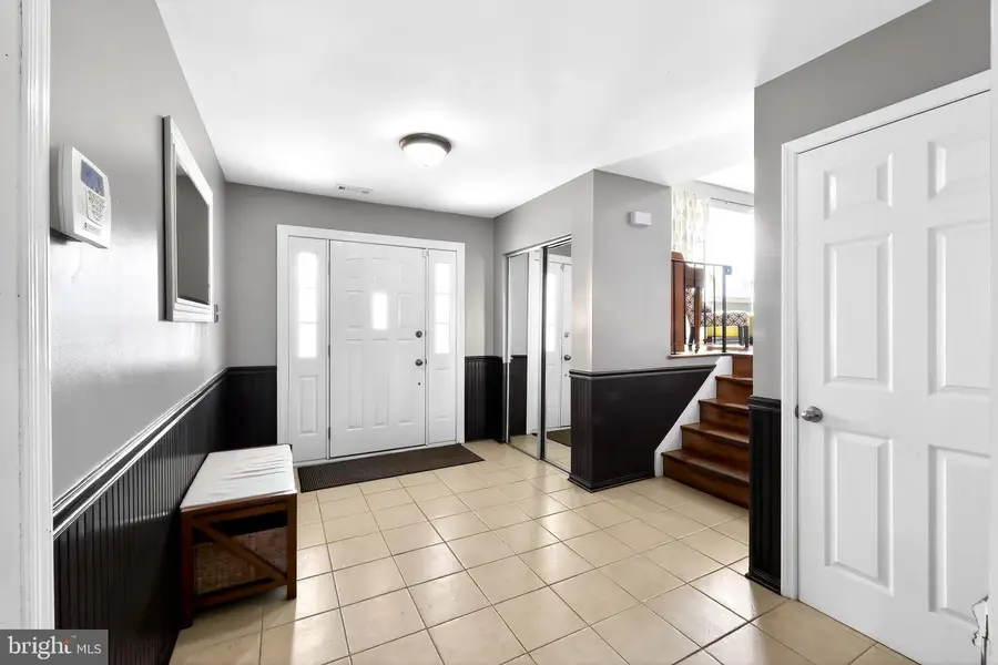 28 Donwood Dr, New Castle, DE 19720 - #2