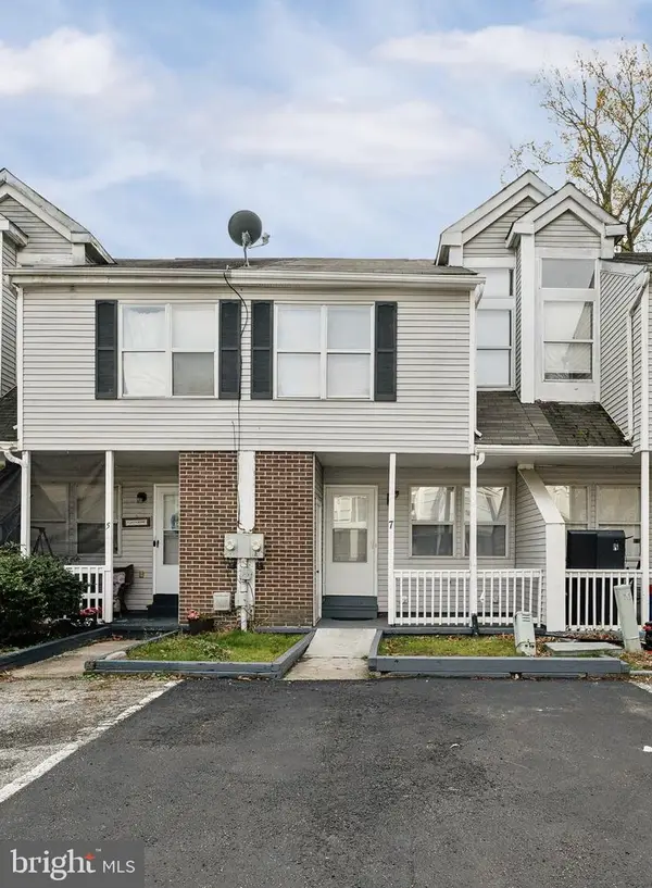 10 Brian Ct, NEW CASTLE, DE 19720