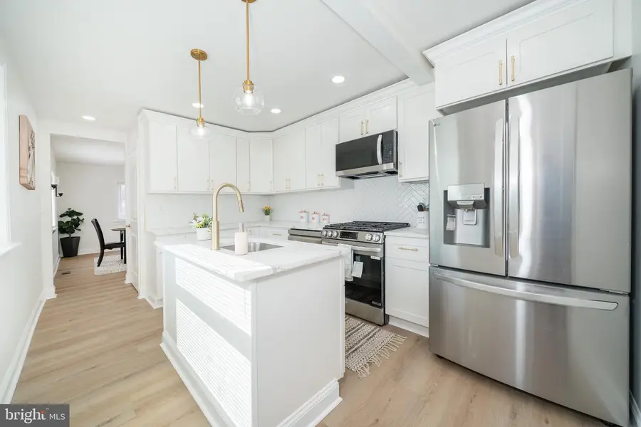 18 Mcmullen Ave, New Castle, DE 19720 - #2