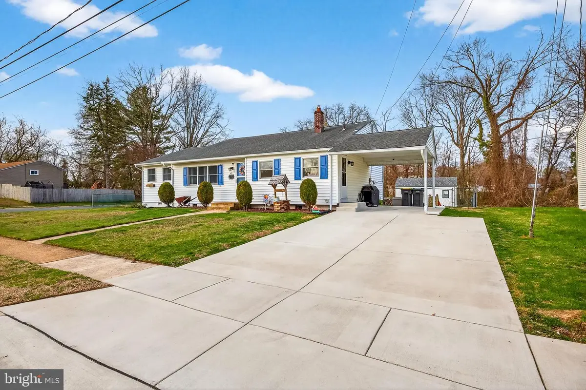 64 W Stephen Dr, Newark, DE 19713 - #1