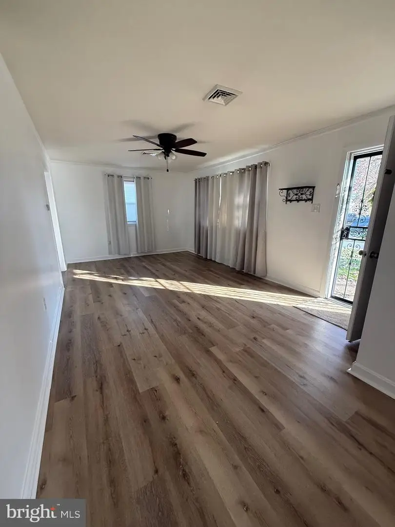 127 Dyer Ave, New Castle, DE 19720 - #2