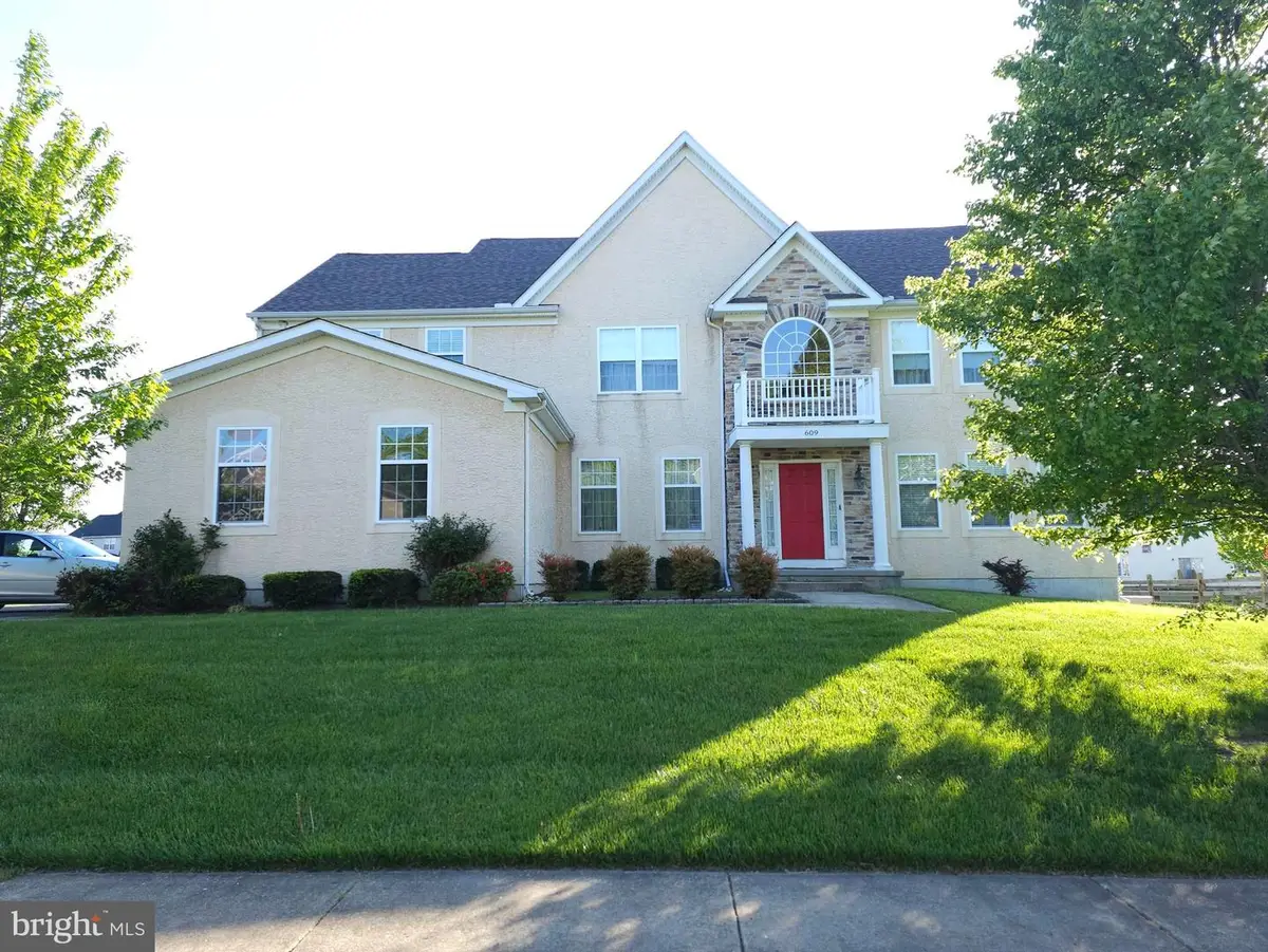 609 Ravenglass Dr, Townsend, DE 19734 - #1