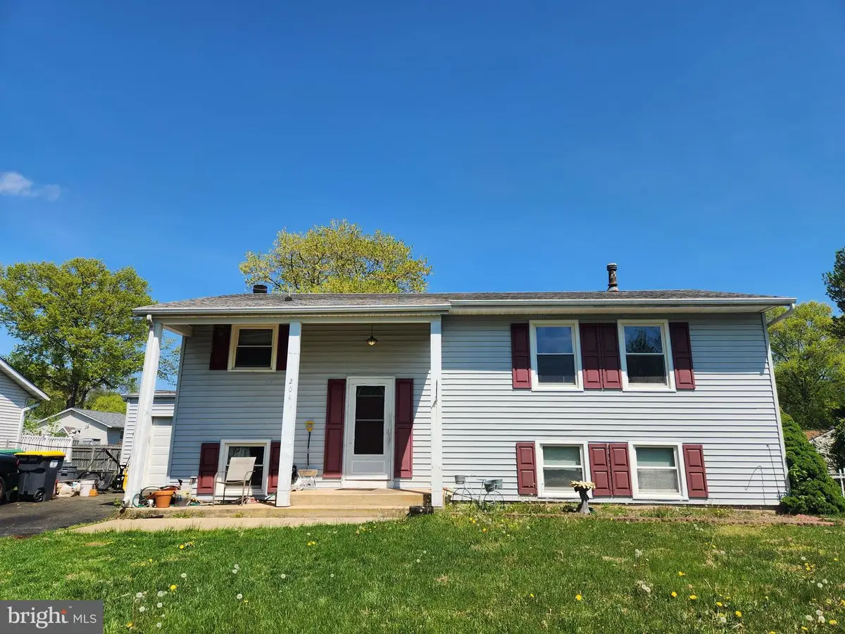 204 Warfield Rd, Newark, DE 19713 - #1