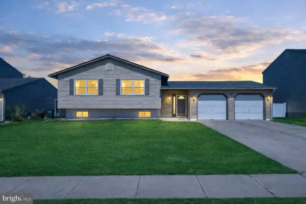 12 Radka Dr, NEWARK, DE 19702