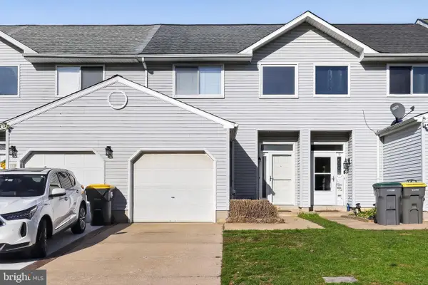 8-o O Rourke Ct, NEWARK, DE 19702