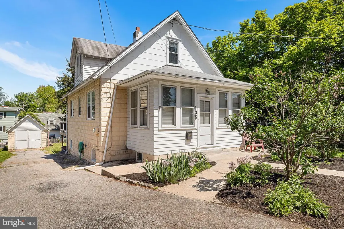 105 New York Ave, Claymont, DE 19703 - #1