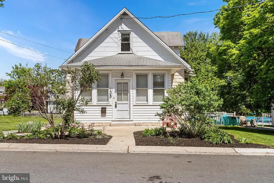 105 New York Ave, Claymont, DE 19703 - #2