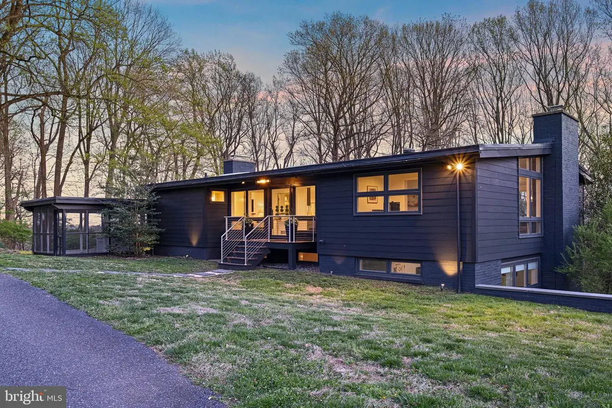 112 S Spring Valley Rd, Wilmington, DE 19807 - #1