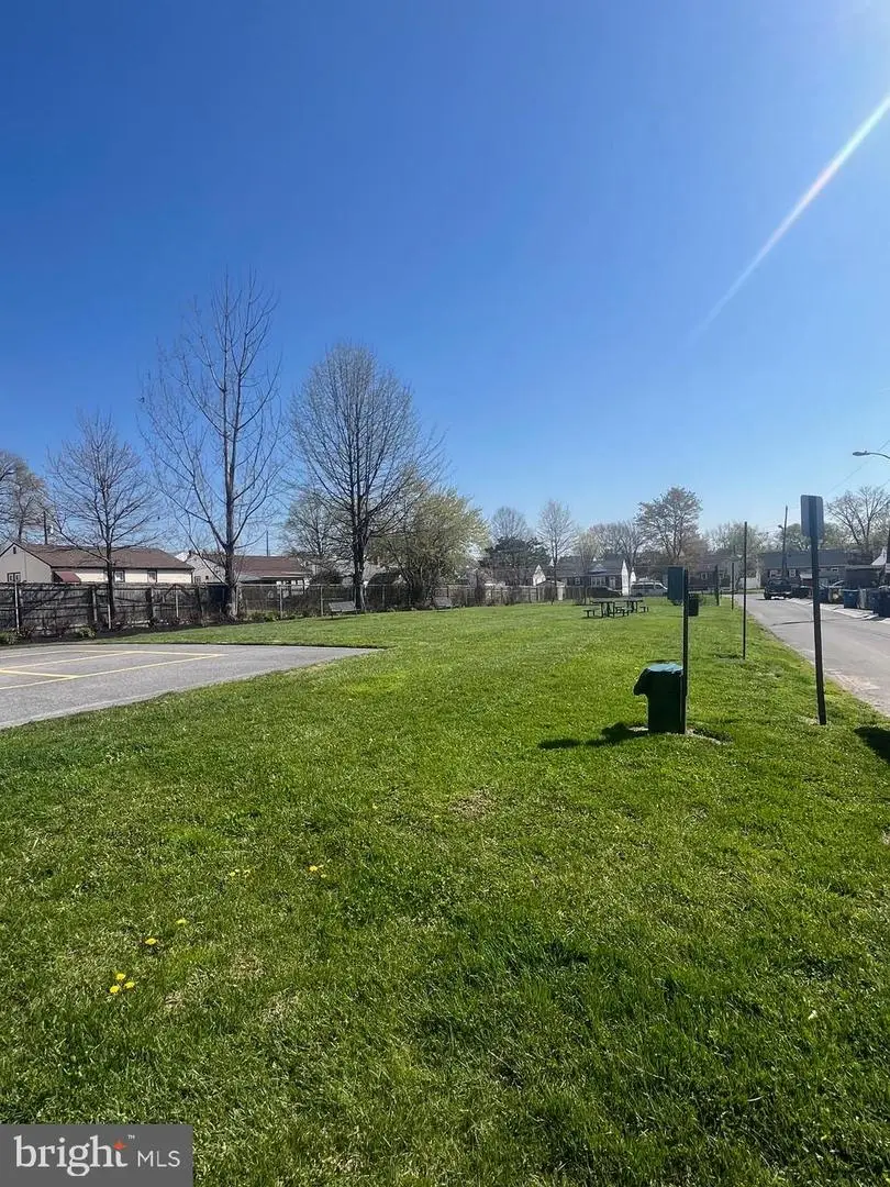 1231 Sycamore Ave, Wilmington, DE 19805 - #3