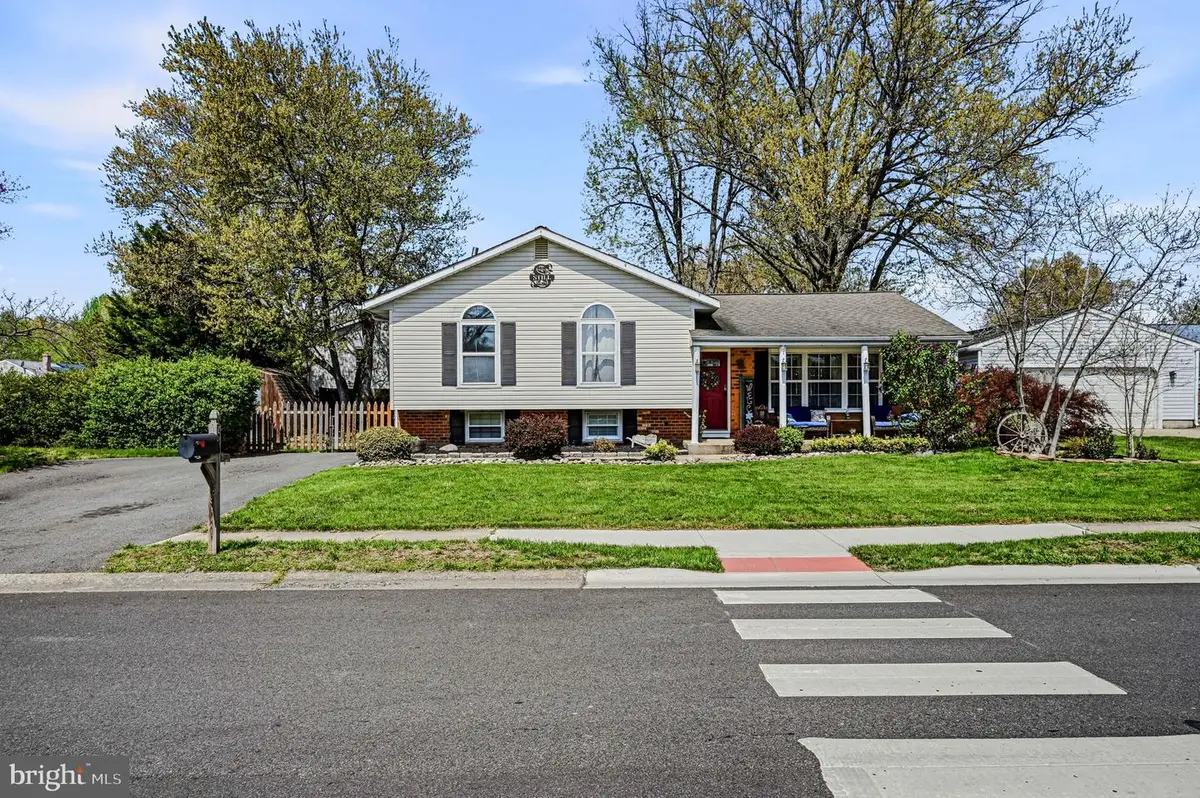 884 Broadfield Dr, Newark, DE 19713 - #1