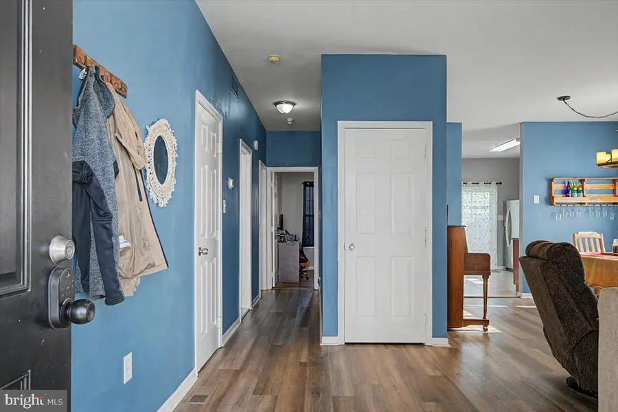 143 N Katrin Cir, New Castle, DE 19720 - #3