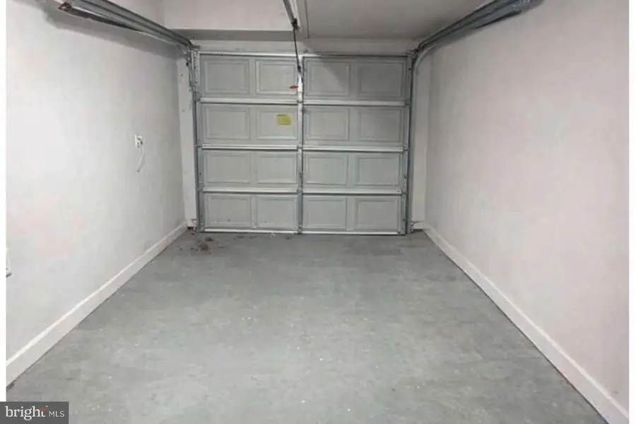 412 W Thirty Second St, Wilmington, DE 19802 - #3