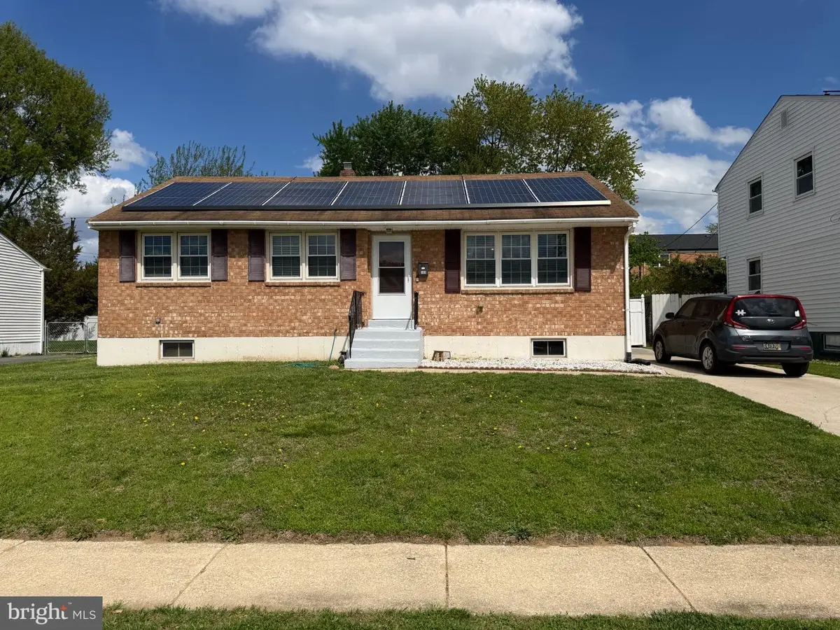 106 E Lunenburg Dr, New Castle, DE 19720 - #1