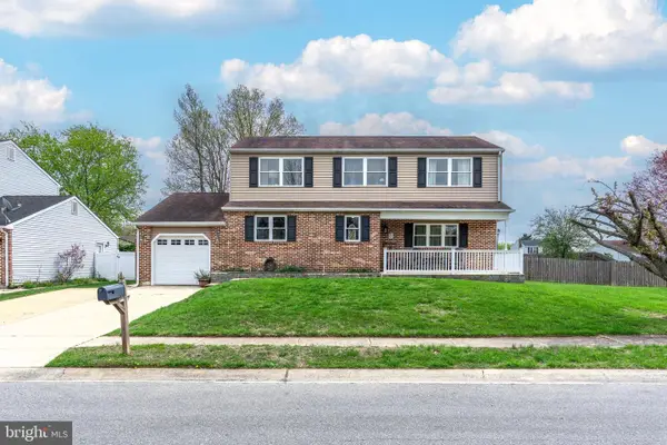 2 Rossiter Cir, NEWARK, DE 19702