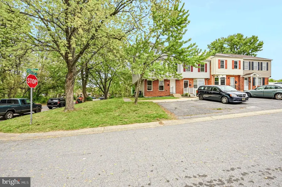 1 Waltham St, Newark, DE 19713 - #3