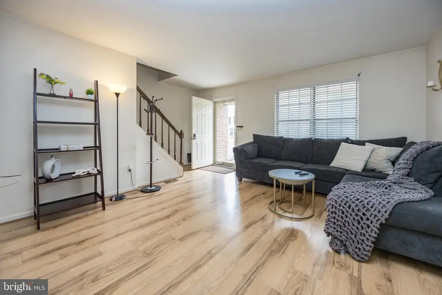 8 Laird Ln, New Castle, DE 19720 - #3