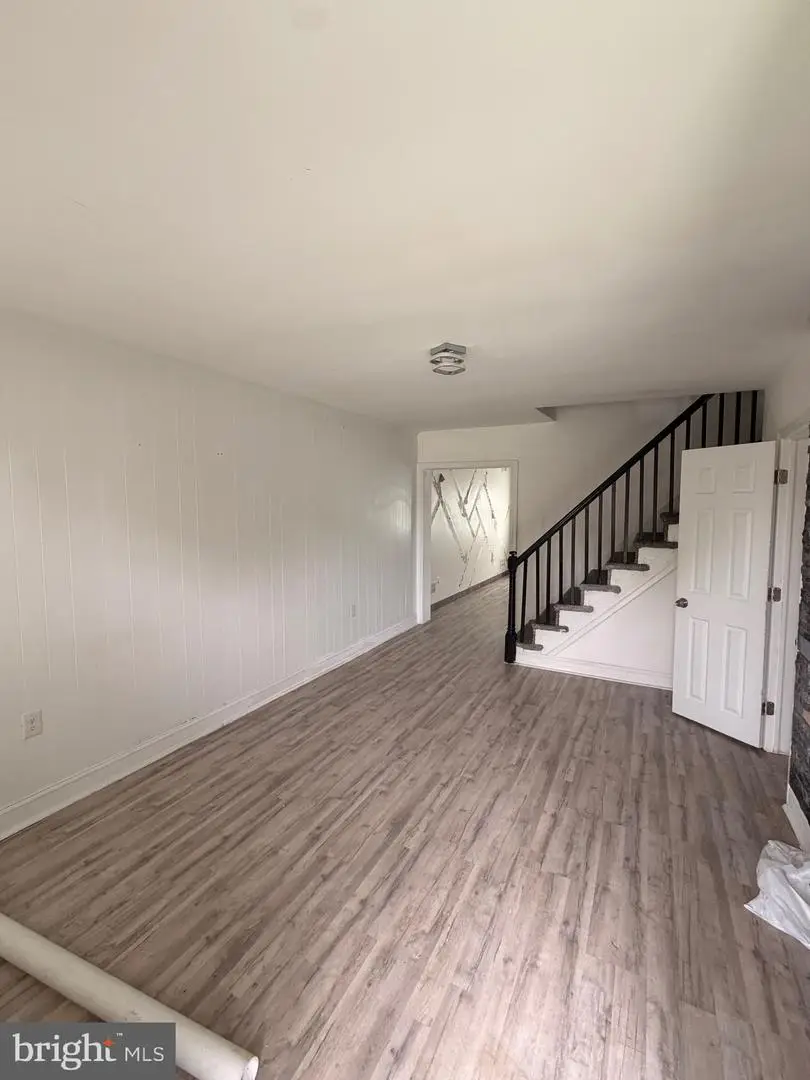 113 W Van Buren Ave, New Castle, DE 19720 - #2