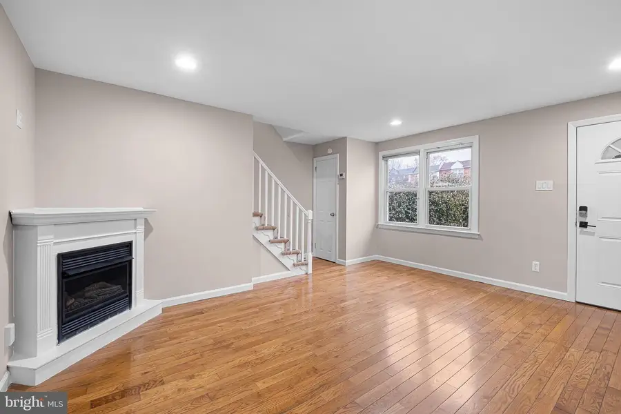 3037 W Court Ave, Claymont, DE 19703 - #3