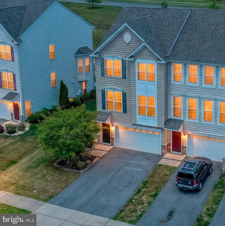 664 Courtly Rd, Townsend, DE 19734 - #1