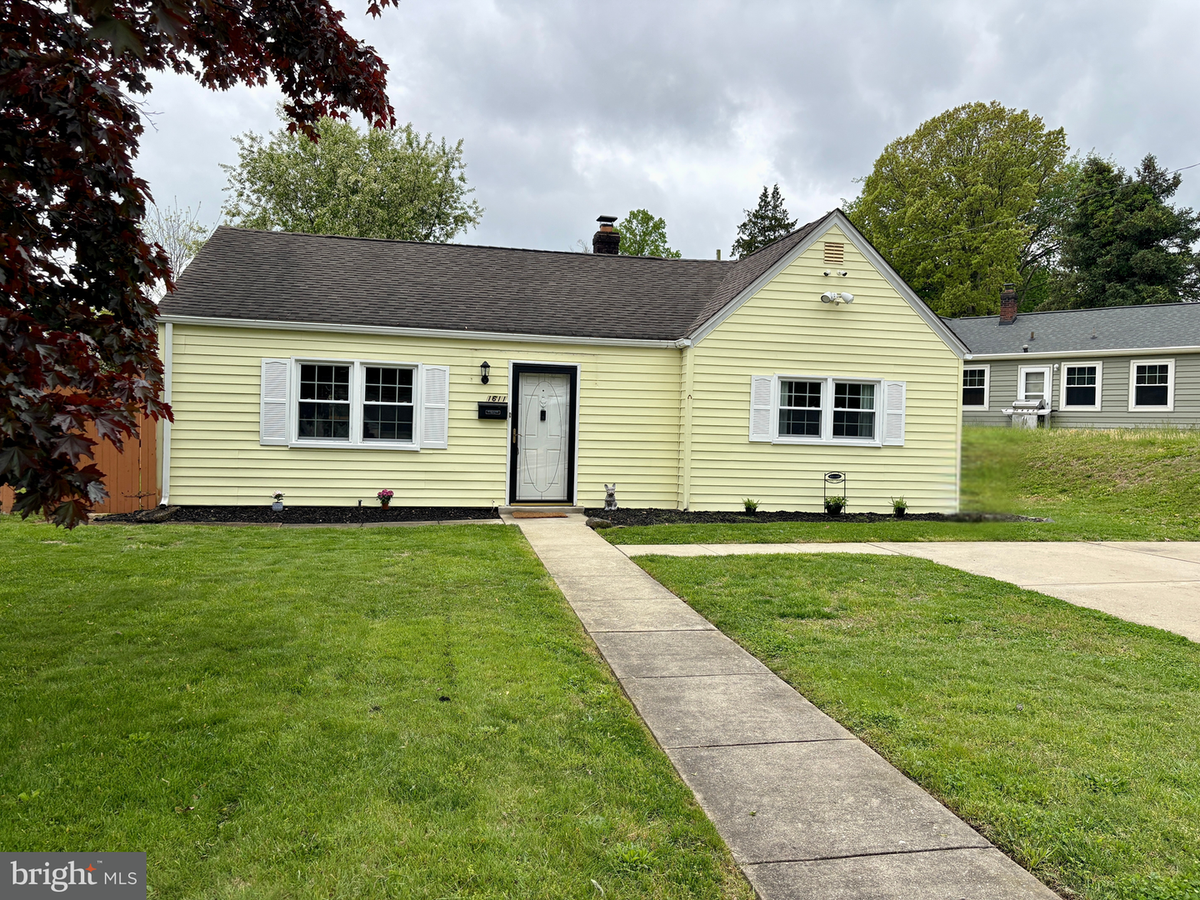 1611 W Willow Run Dr, Wilmington, DE 19805 - #1
