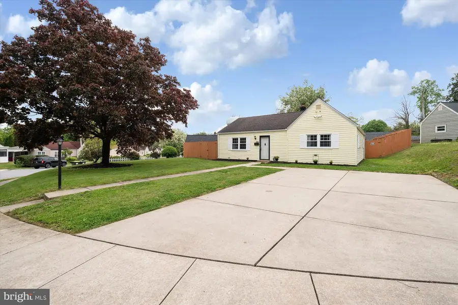 1611 W Willow Run Dr, Wilmington, DE 19805 - #3
