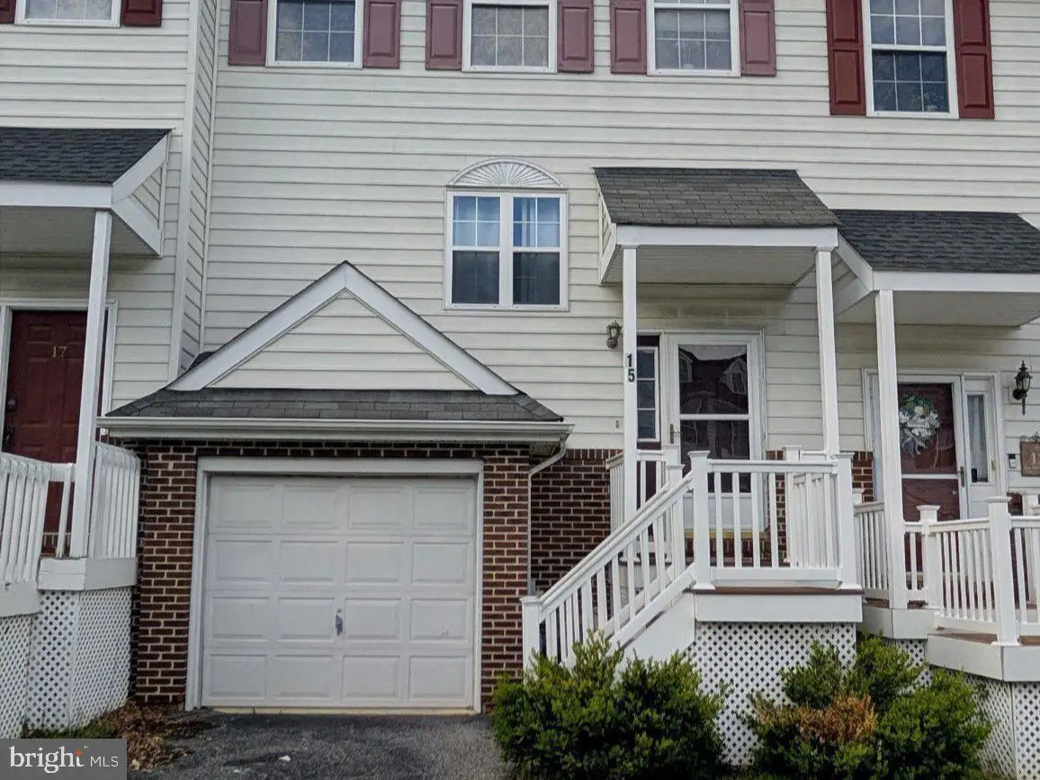 15 Ann Marie Ct, Newark, DE 19702 - #1