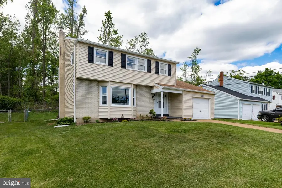 1126 S Overhill Ct, Wilmington, DE 19810 - #2