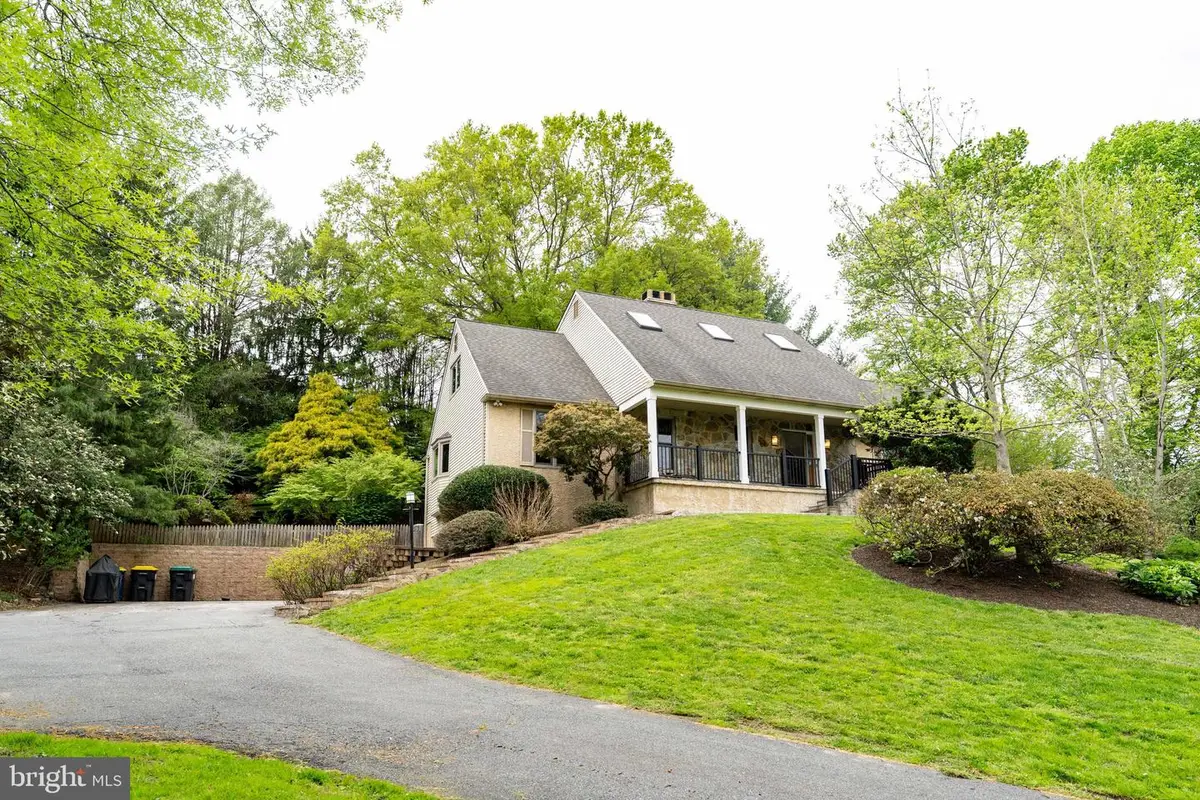 427 Upper Pike Creek Rd, Newark, DE 19711 - #1