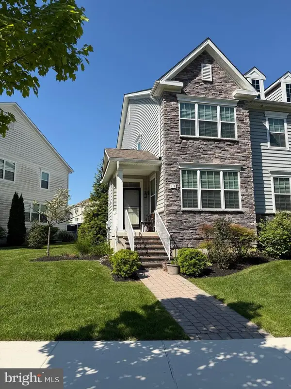 112 Grissom Dr, BEAR, DE 19701