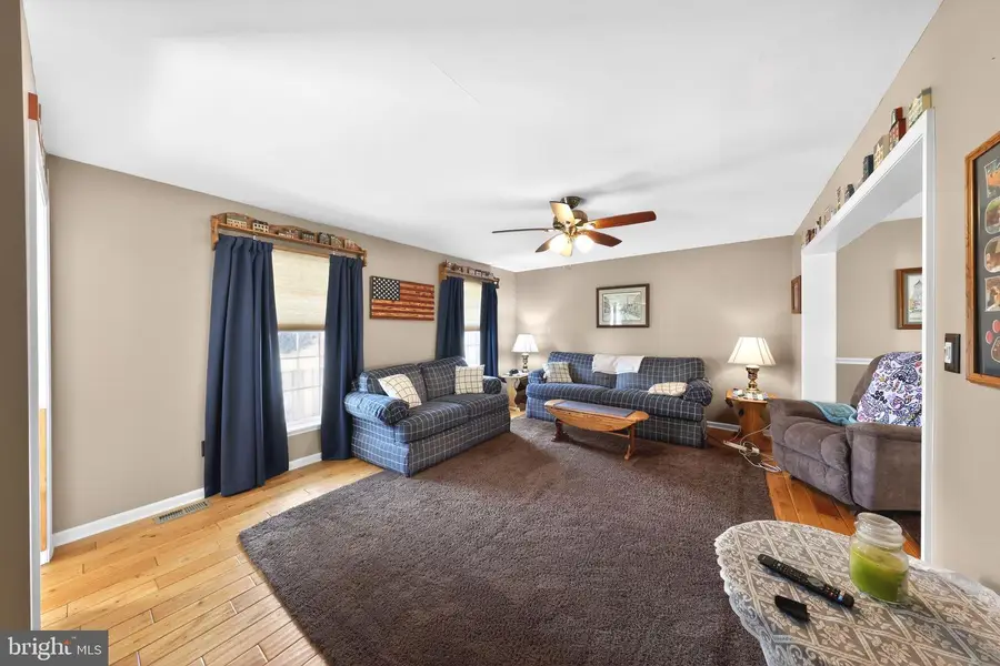6 Biltmore Ct, Bear, DE 19701 - #3