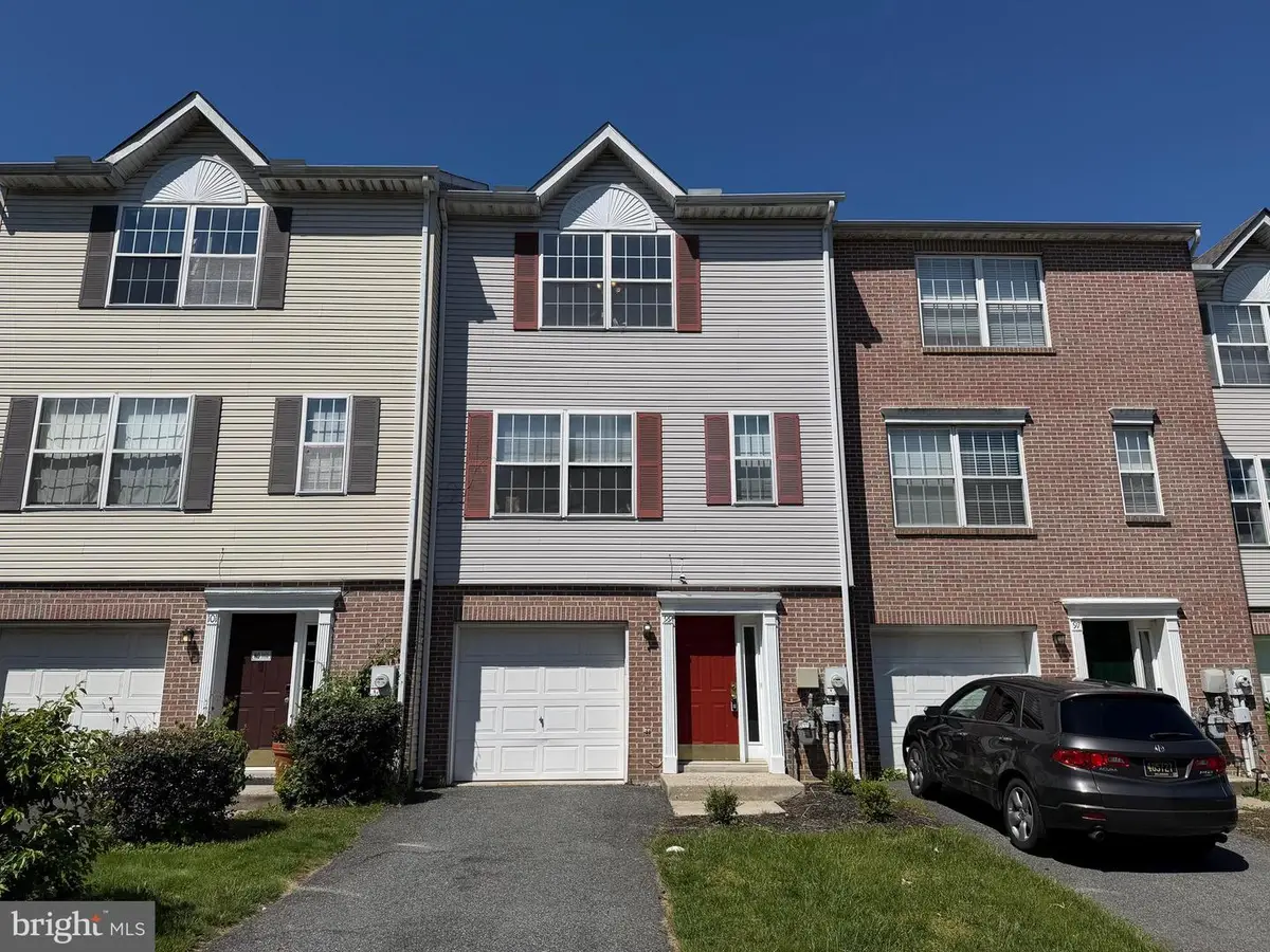 99 Highland Cir, Newark, DE 19713 - #1