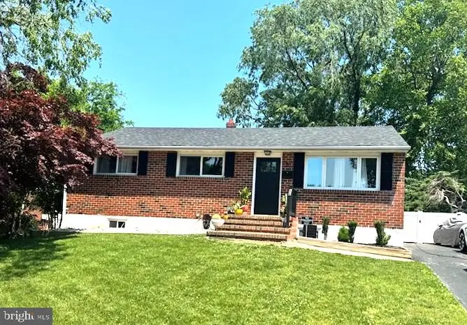 5 Holly Dr, New Castle, DE 19720 - #1